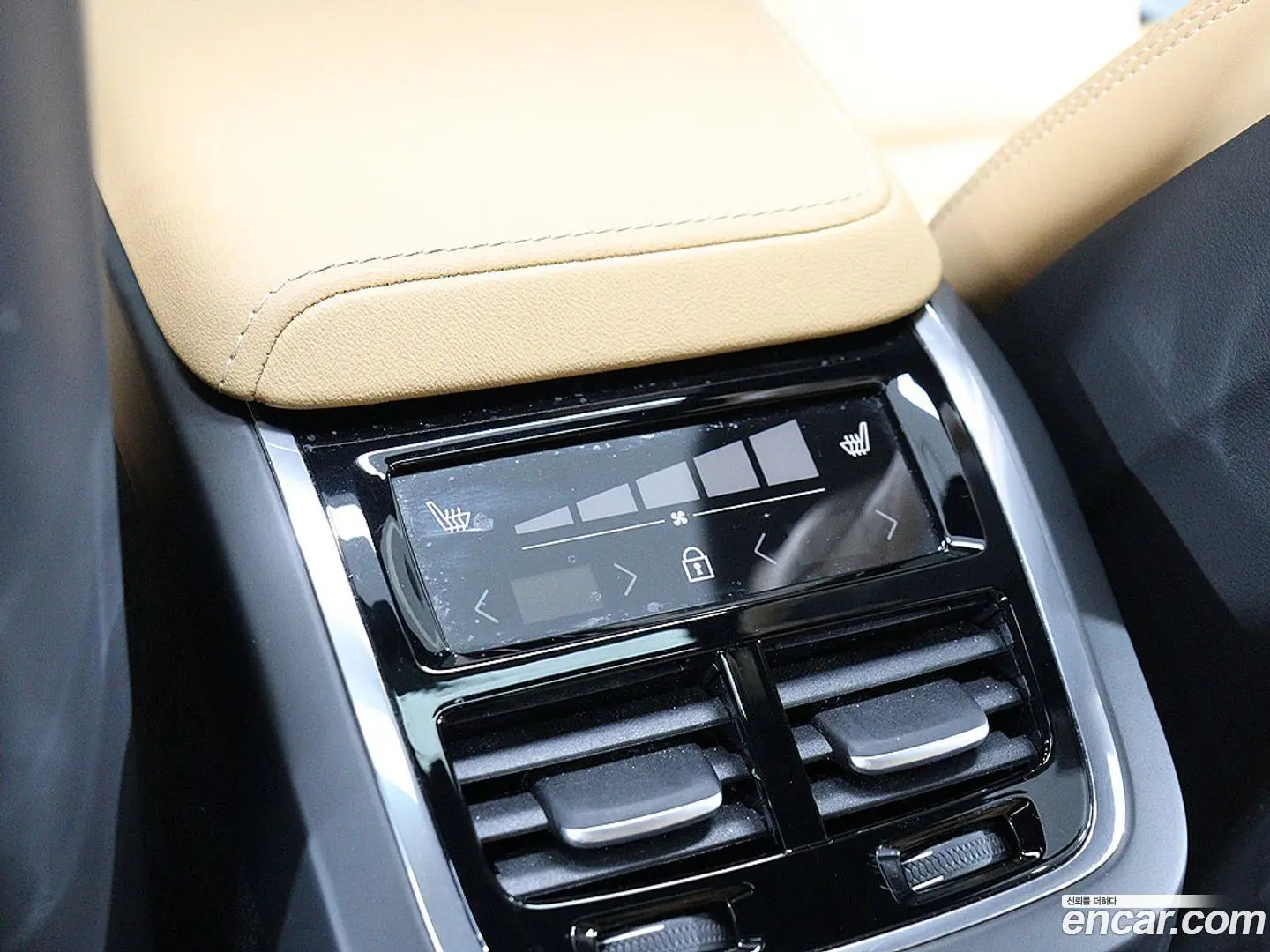 Volvo XC60 B6 Ultra Bright