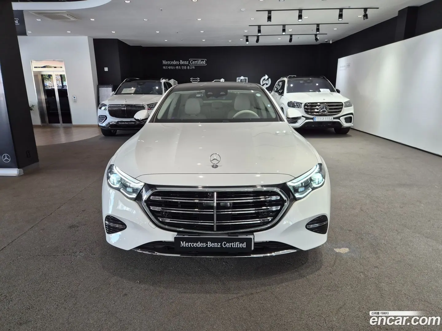 Mercedes-Benz E-Class E300 4MATIC Exclusive 2023