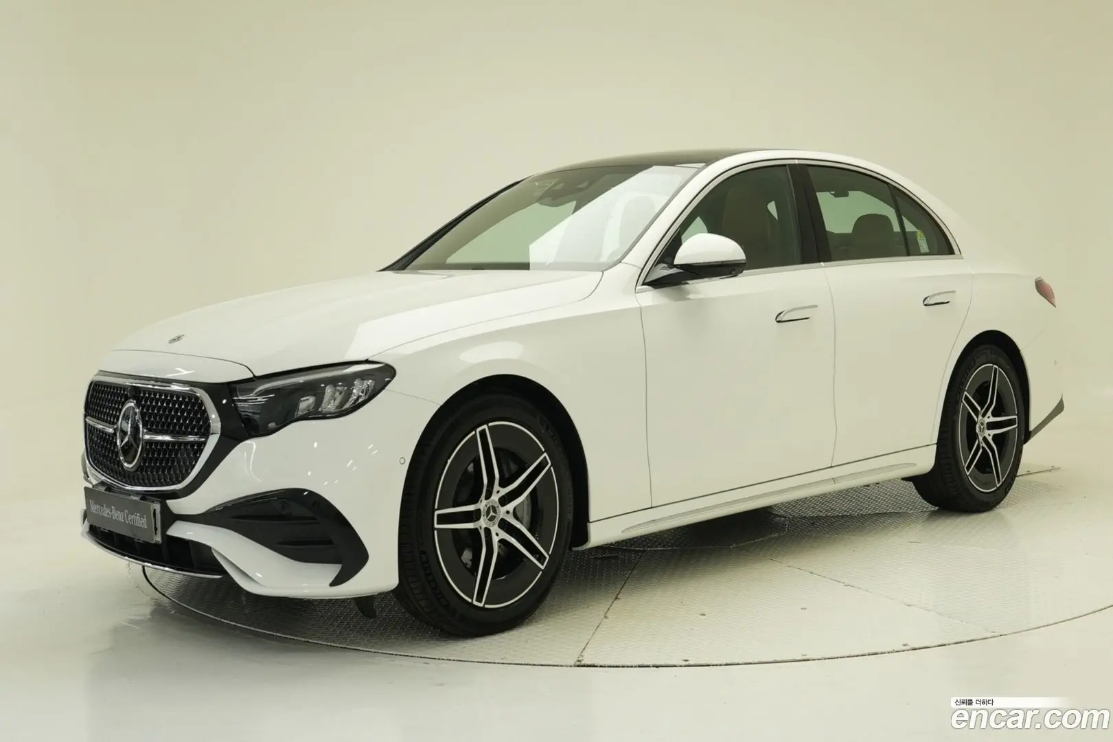 Mercedes-Benz E-Class E200 AMG Line 2024