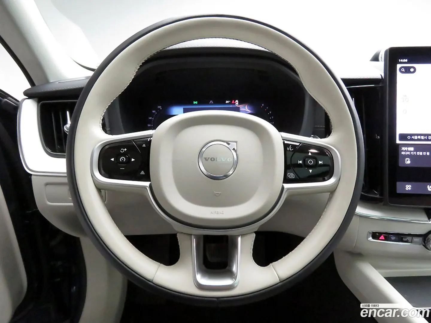 Volvo XC60 B5 Ultra Bright Air Sus