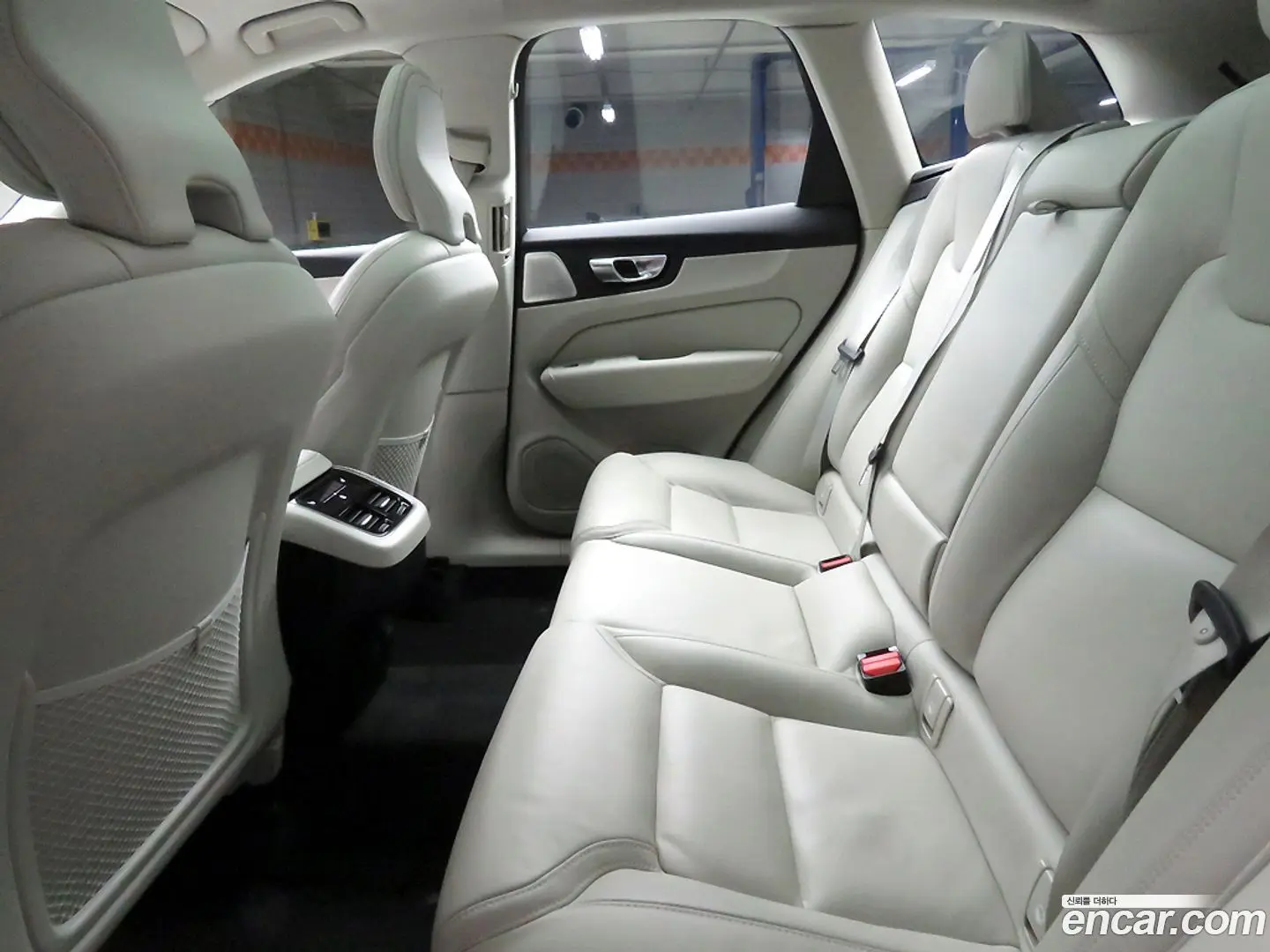 Volvo XC60 B5 Ultra Bright Air Sus