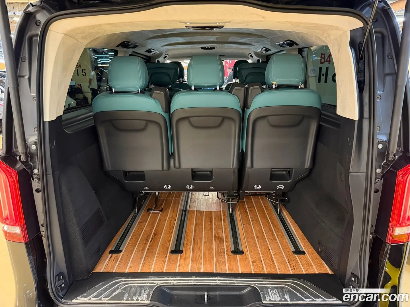 Mercedes-Benz V-Class V300 CDI