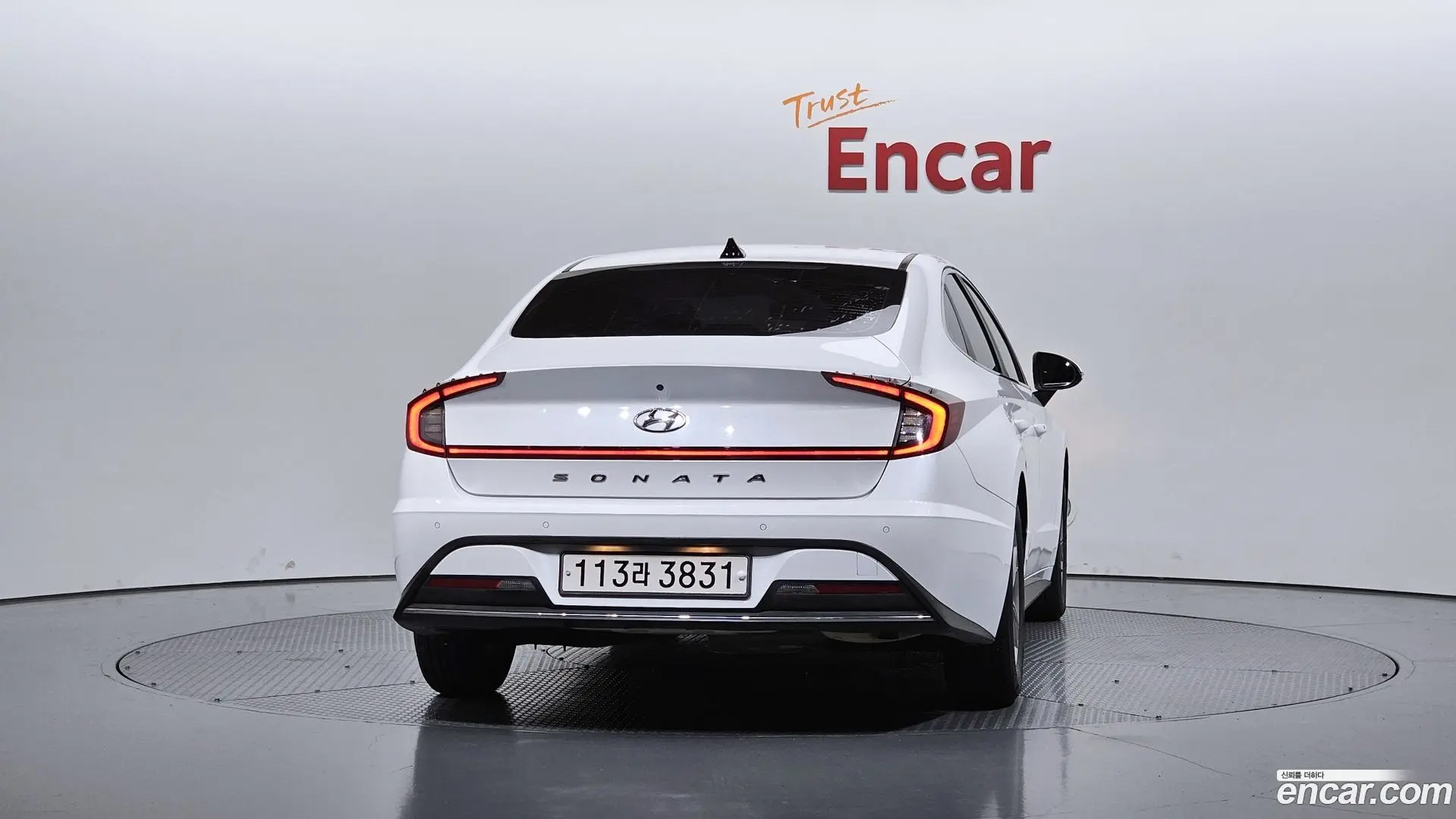 Hyundai Sonata 2.0 LPG(rental car)
