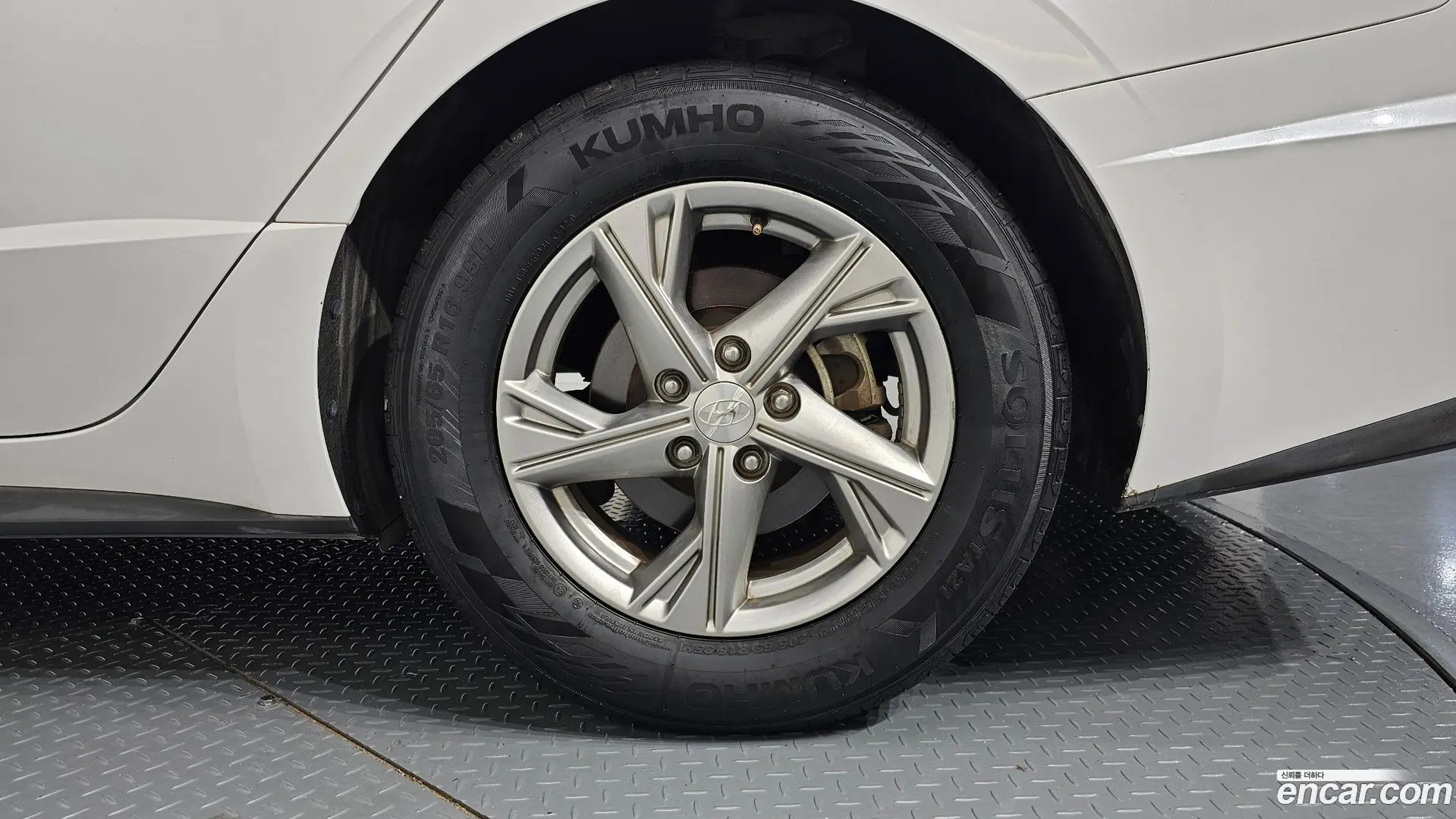 Hyundai Sonata 2.0 LPG(rental car)