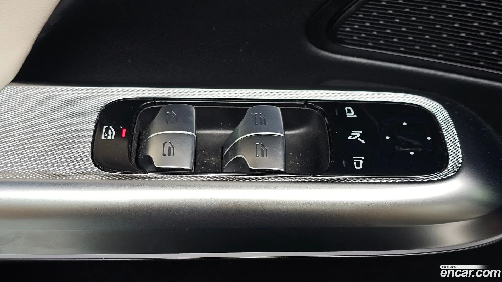 Mercedes-Benz E-Class E200 Avantgarde 2024