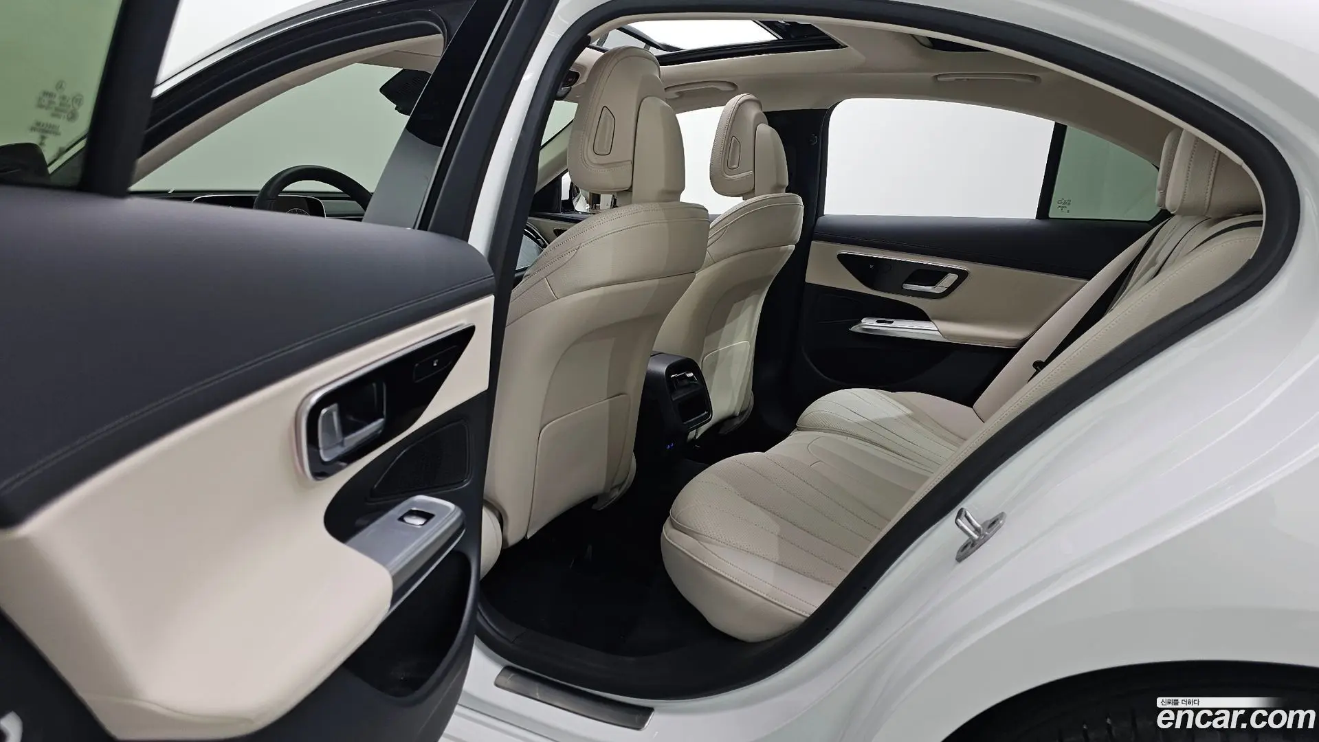 Mercedes-Benz E-Class E200 Avantgarde 2024