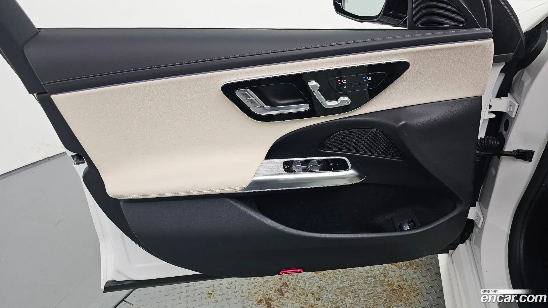 Mercedes-Benz E-Class E200 Avantgarde 2024