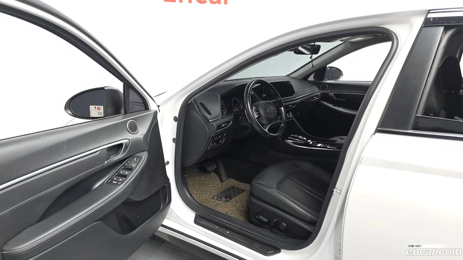 Hyundai Sonata 2.0 LPG(rental car)