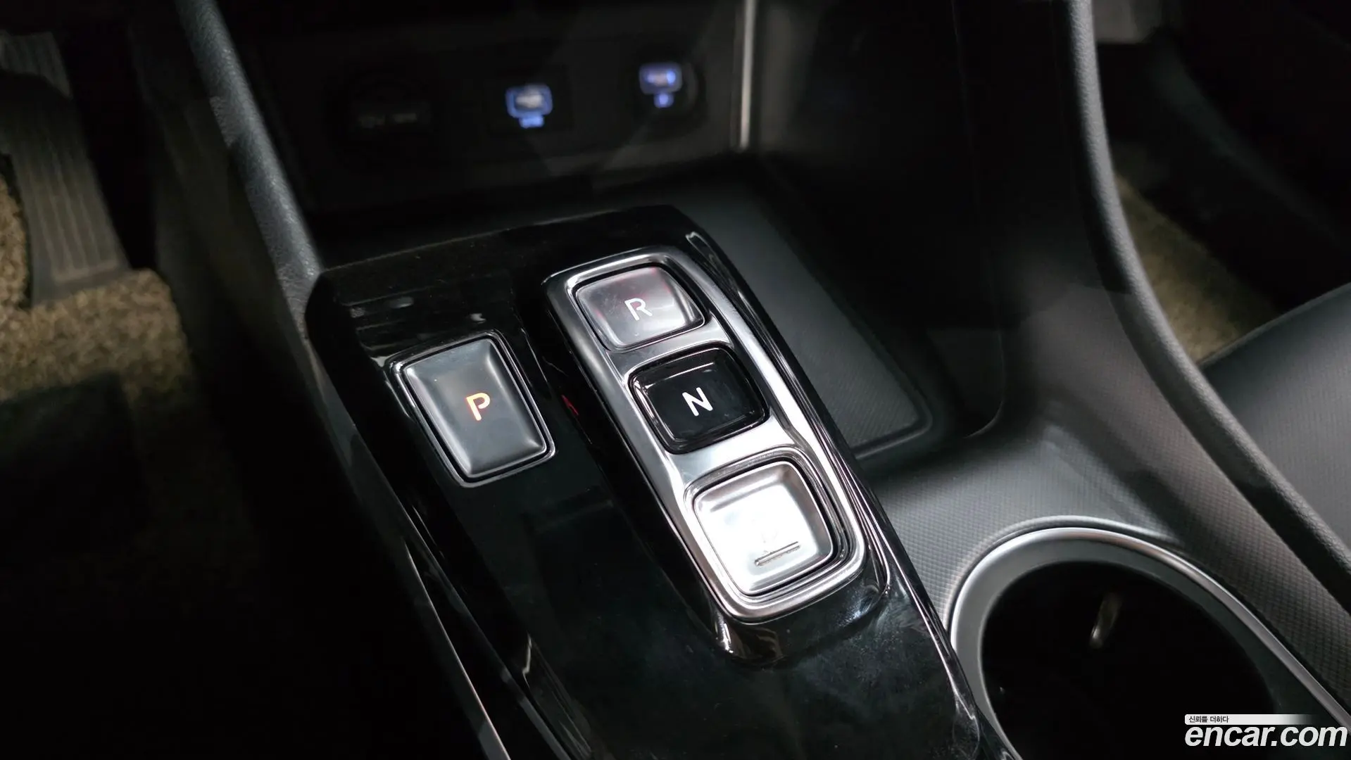 Hyundai Sonata 2.0 LPG(rental car)