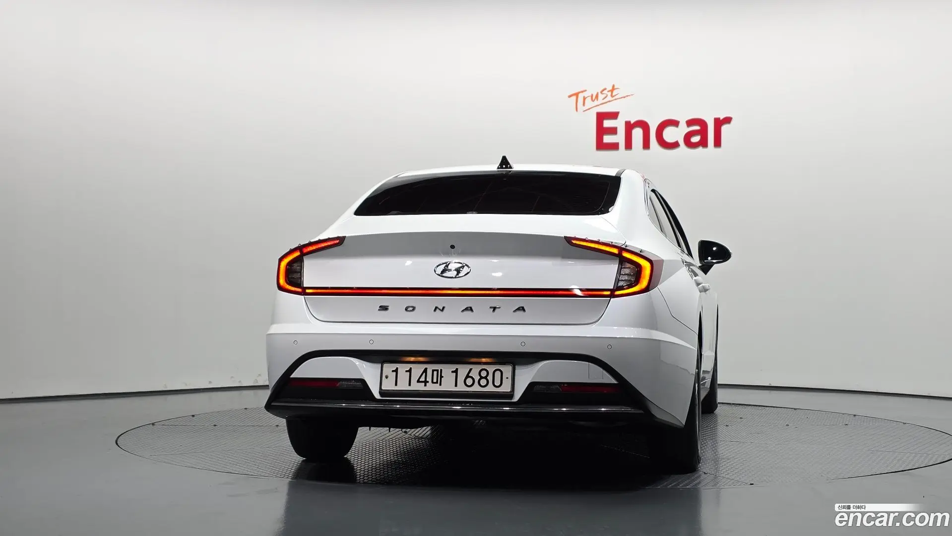 Hyundai Sonata 2.0 LPG(rental car)