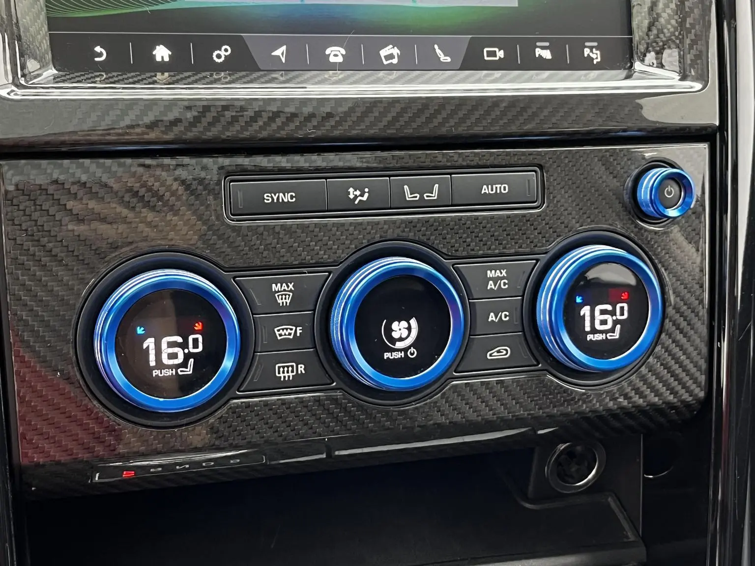 Land Rover Discovery 2018 3.0 V6 SE