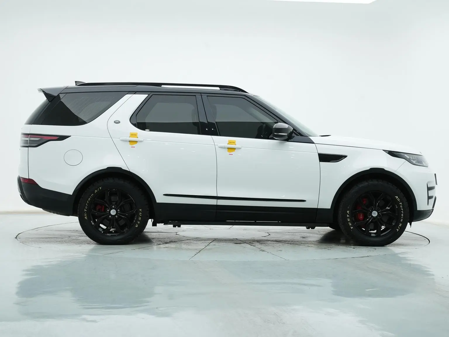 Land Rover Discovery 2018 3.0 V6 SE