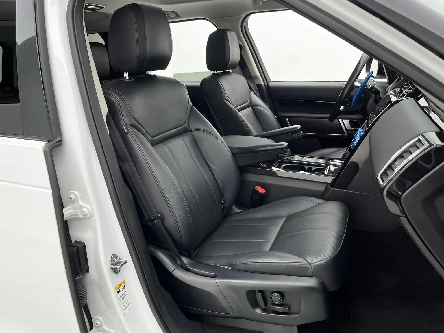 Land Rover Discovery 2018 3.0 V6 SE
