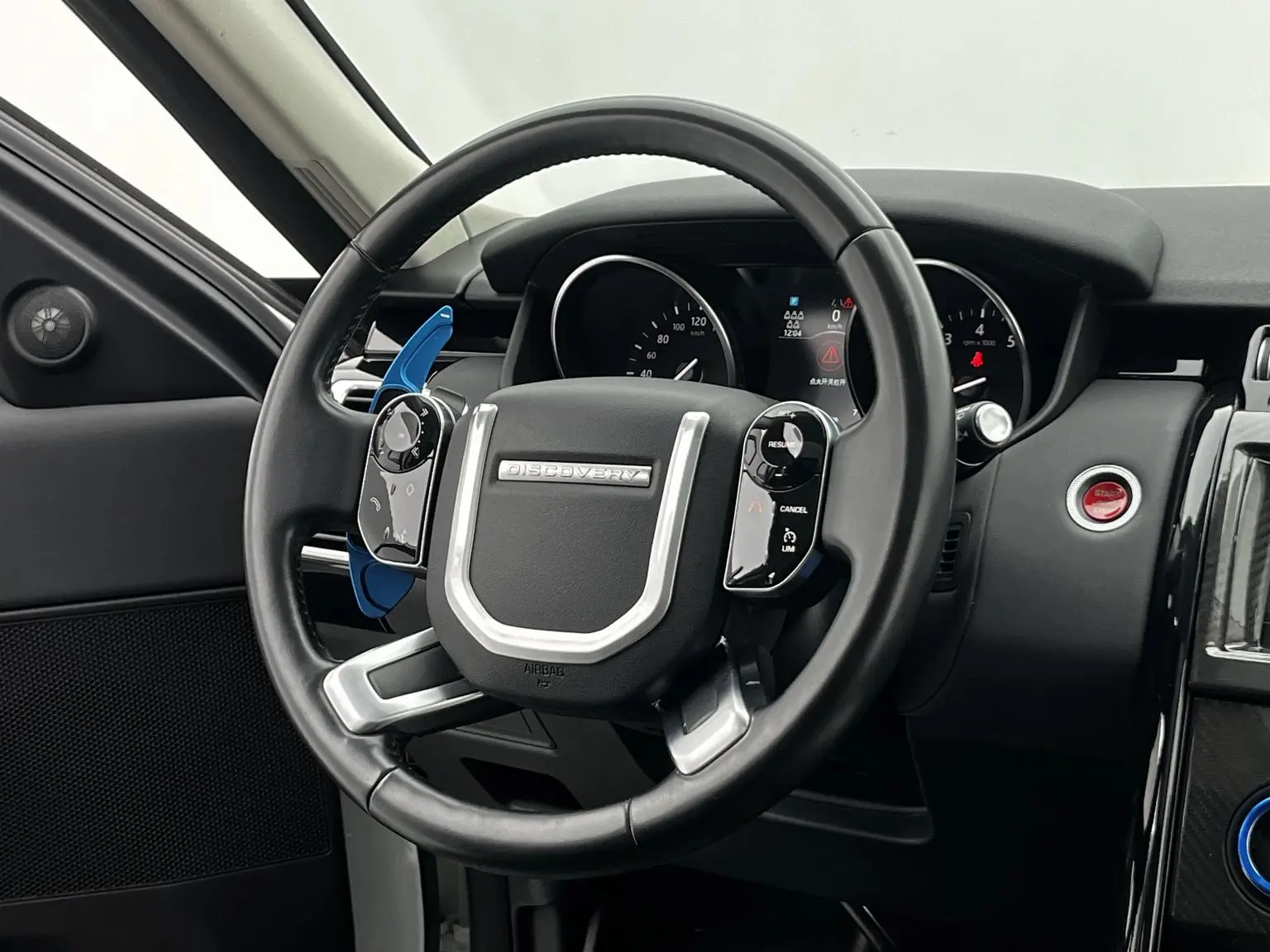 Land Rover Discovery 2018 3.0 V6 SE
