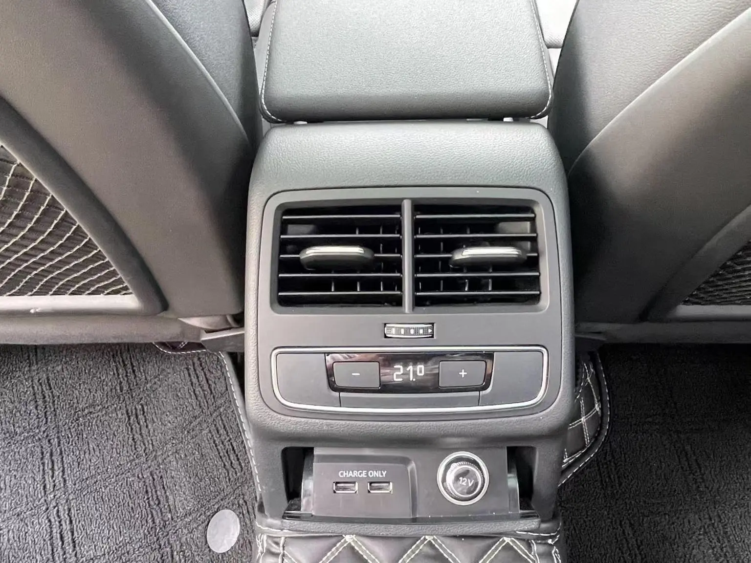 Audi A4L 2024 40 TFSI Dynamic Luxury