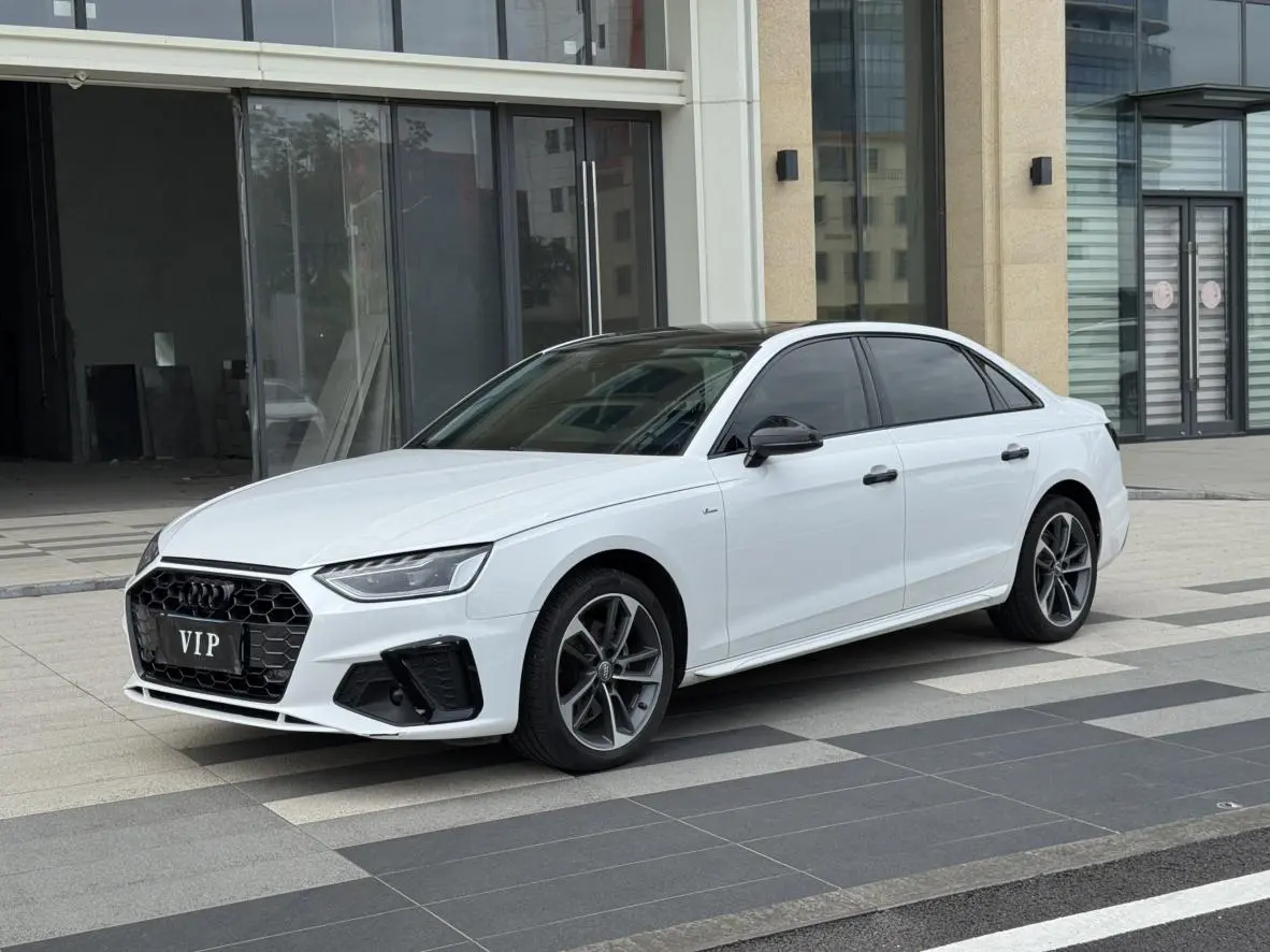 Audi A4L 2022 40 TFSI Dynamic Fashion