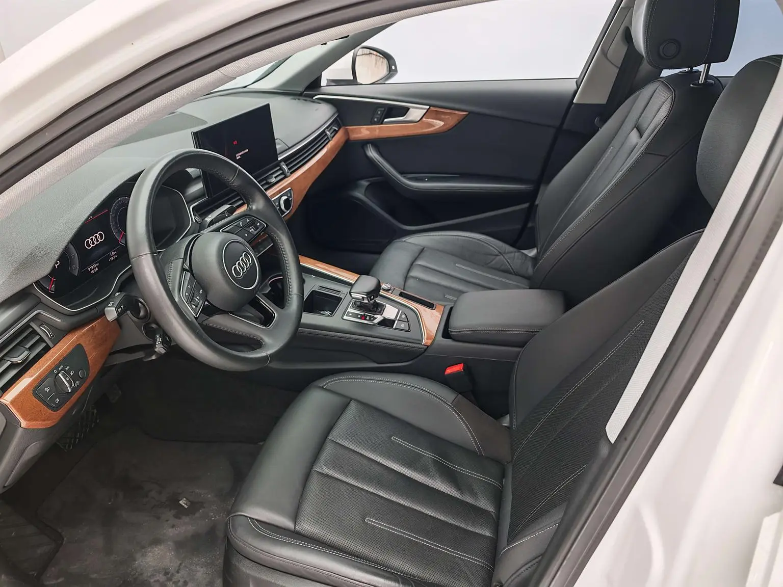 Audi A4L 2020 40 TFSI Luxury