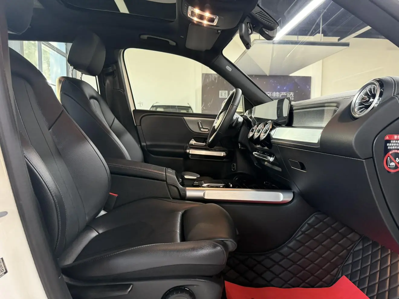 Mercedes-Benz GLB 2022 Facelift GLB 200 Dynamic