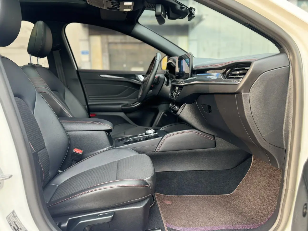 Ford Focus 2021 Hatchback EcoBoost 180 Auto ST Line