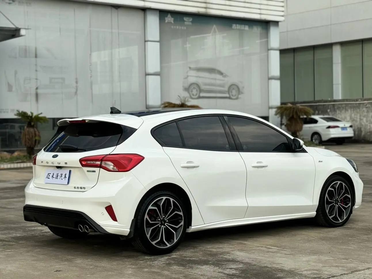Ford Focus 2021 Hatchback EcoBoost 180 Auto ST Line