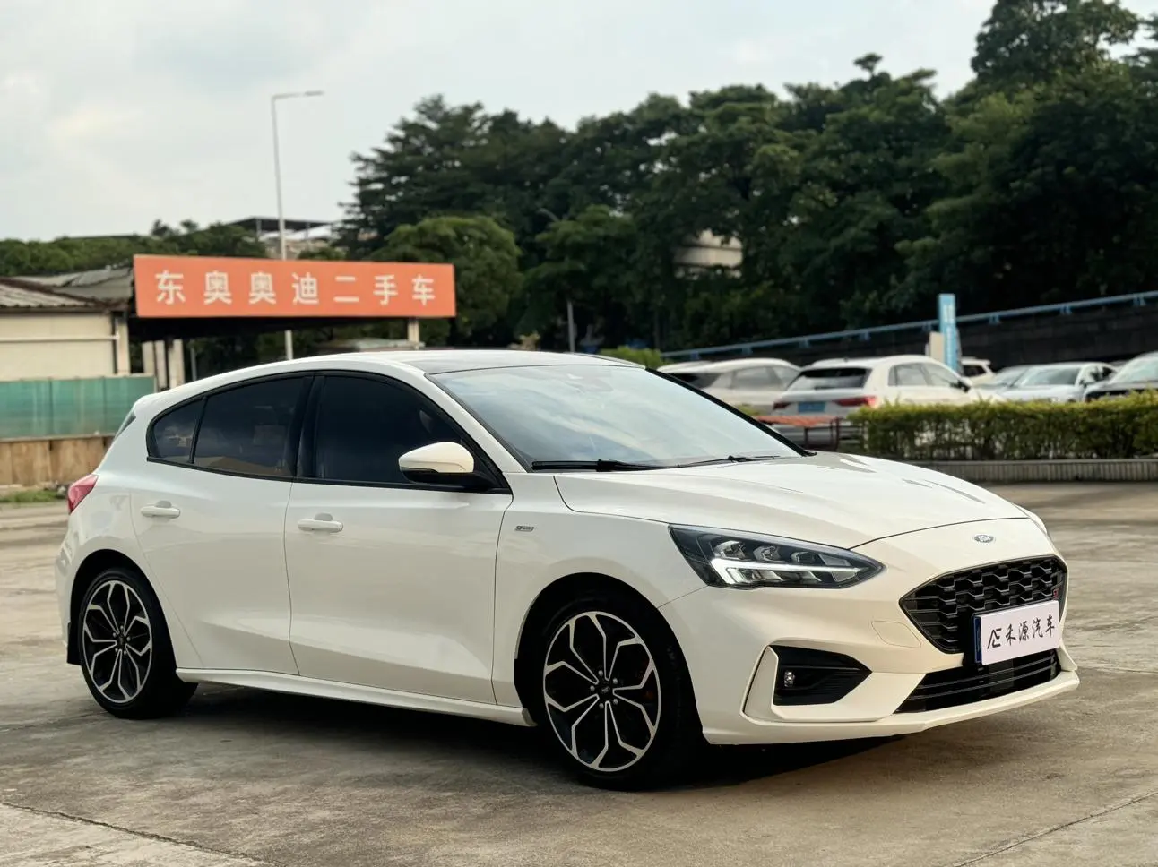 Ford Focus 2021 Hatchback EcoBoost 180 Auto ST Line
