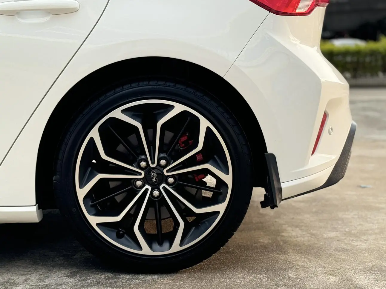 Ford Focus 2021 Hatchback EcoBoost 180 Auto ST Line