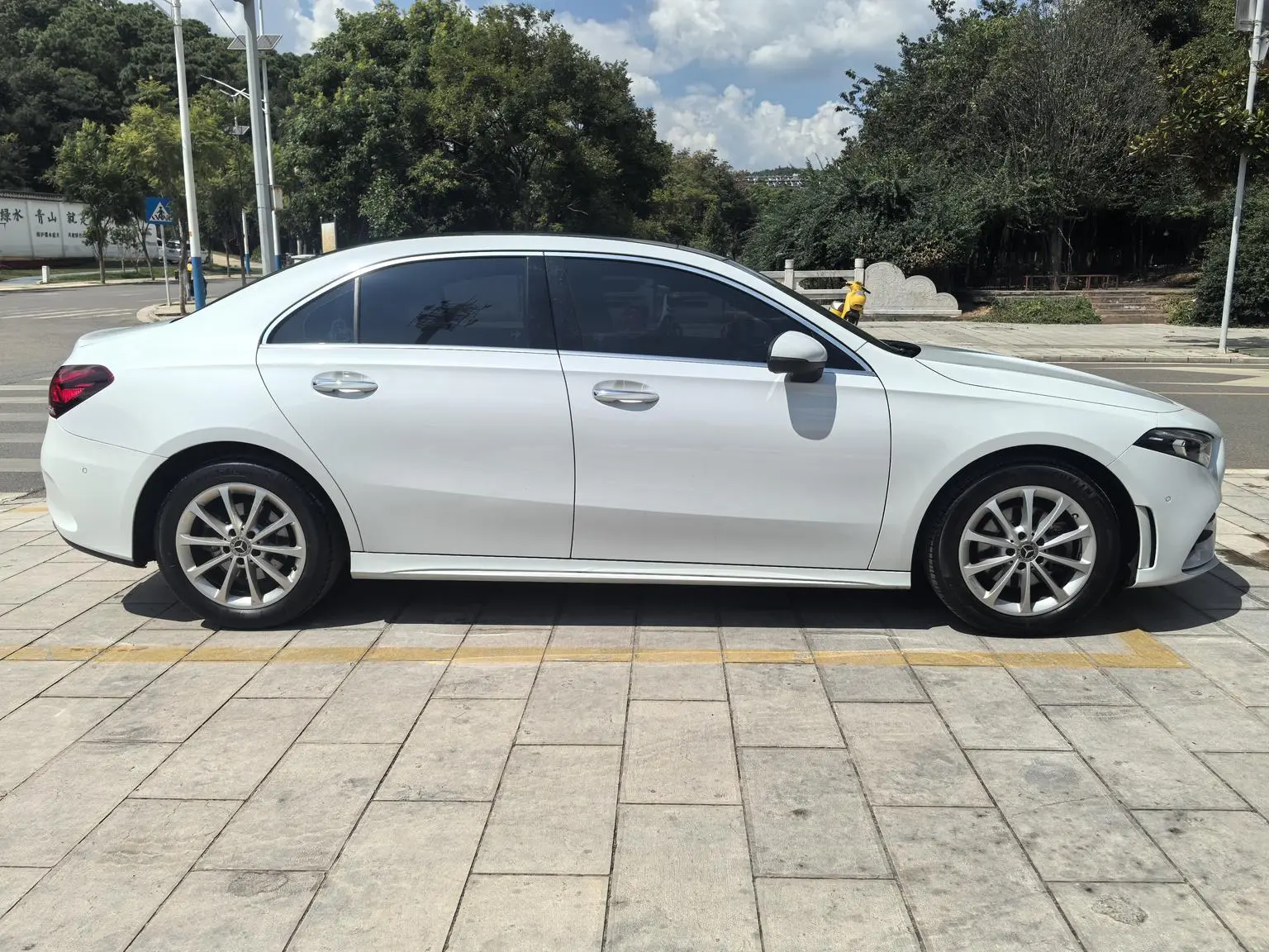 Mercedes-Benz A Class 2022 Facelift A 200 L Sport Sedan Fashion