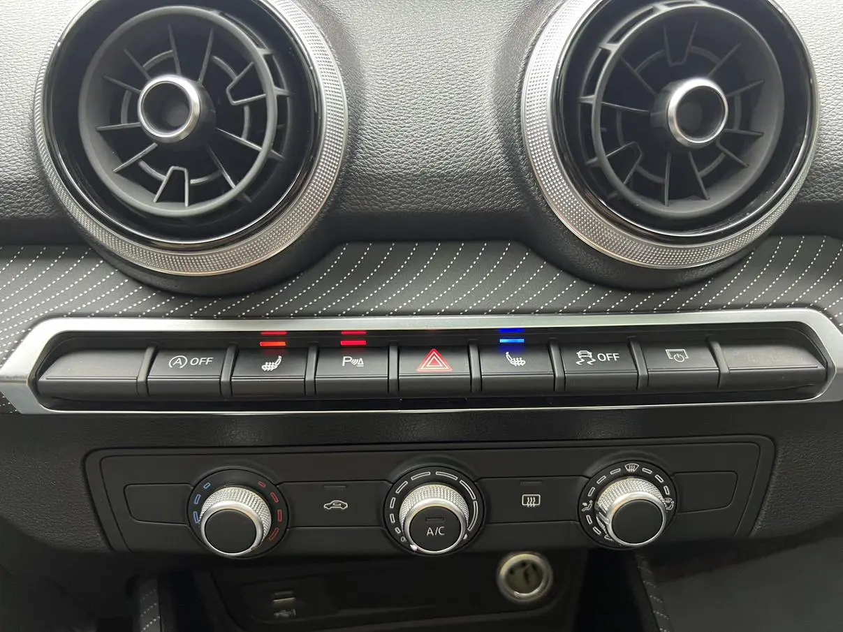Audi Q2L 2022 35 TFSI Progressive Dynamic