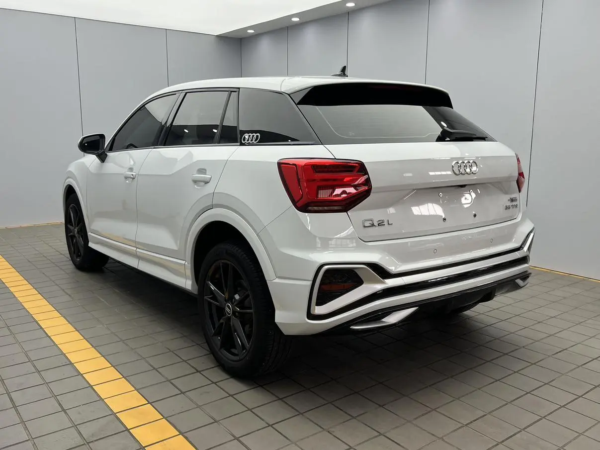 Audi Q2L 2022 35 TFSI Progressive Dynamic