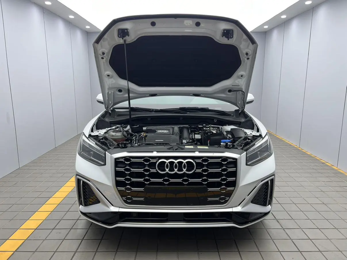 Audi Q2L 2022 35 TFSI Progressive Dynamic