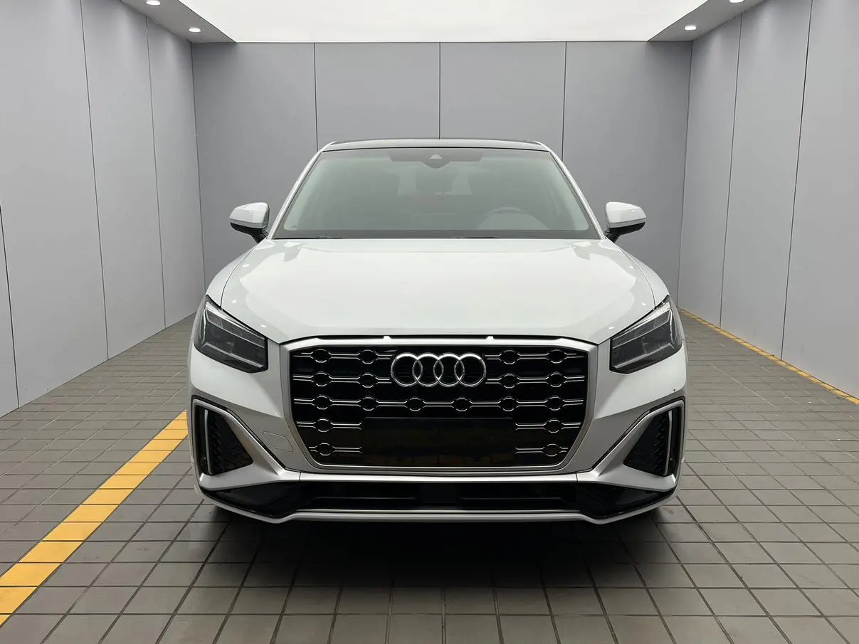 Audi Q2L 2022 35 TFSI Progressive Dynamic