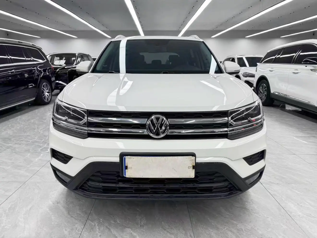 Volkswagen Tharu 2020 280TSI 2WD Luxury PLUS China VI