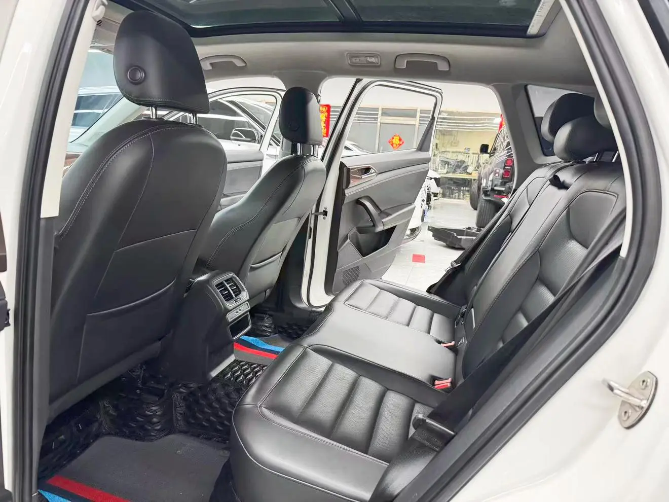 Volkswagen Tharu 2020 280TSI 2WD Luxury PLUS China VI
