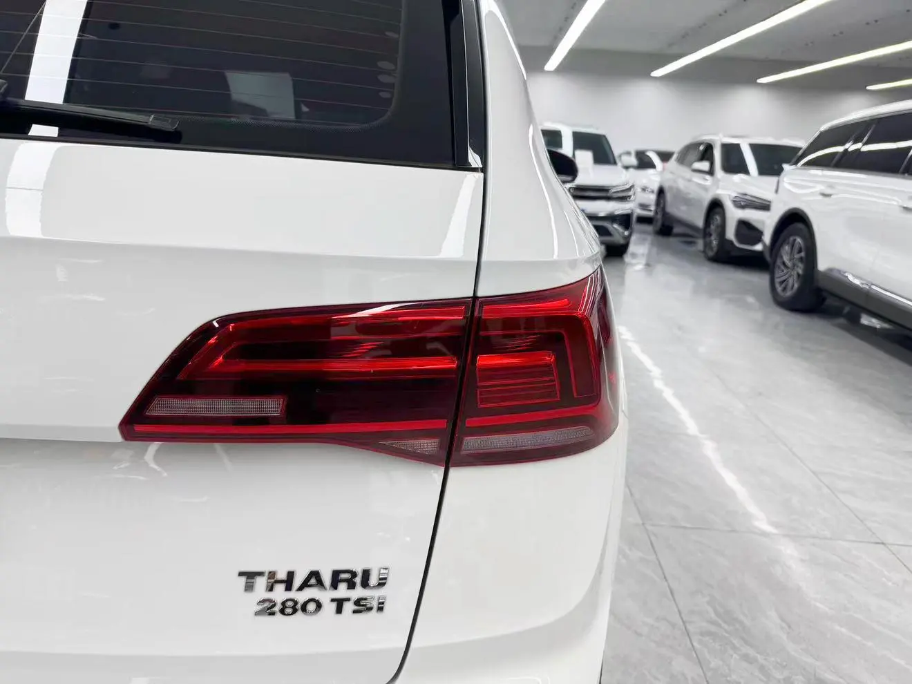 Volkswagen Tharu 2020 280TSI 2WD Luxury PLUS China VI