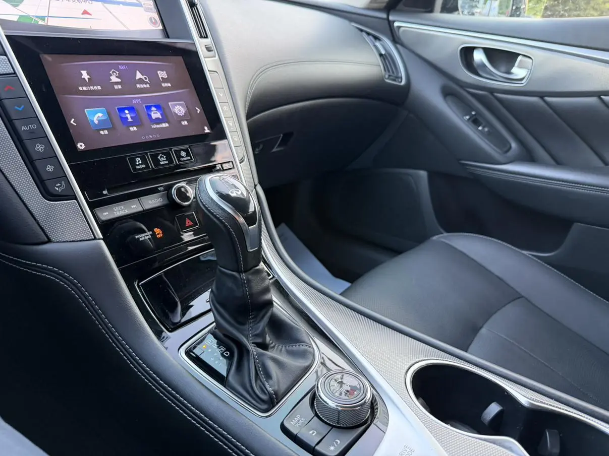 Infiniti Q50L 2018 2.0T China VI