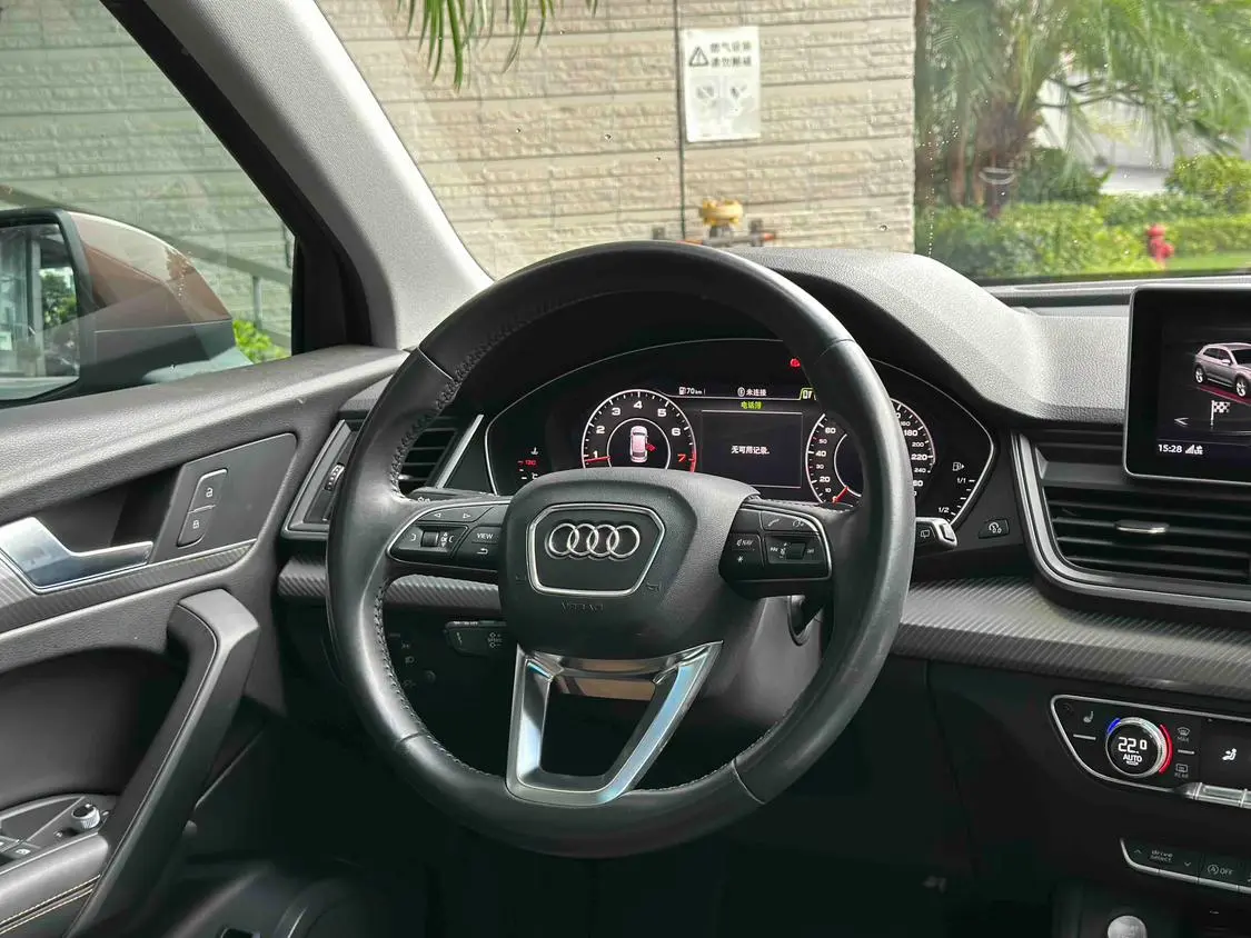 Audi Q5L 2018 45 TFSI Premium Fashion China VI