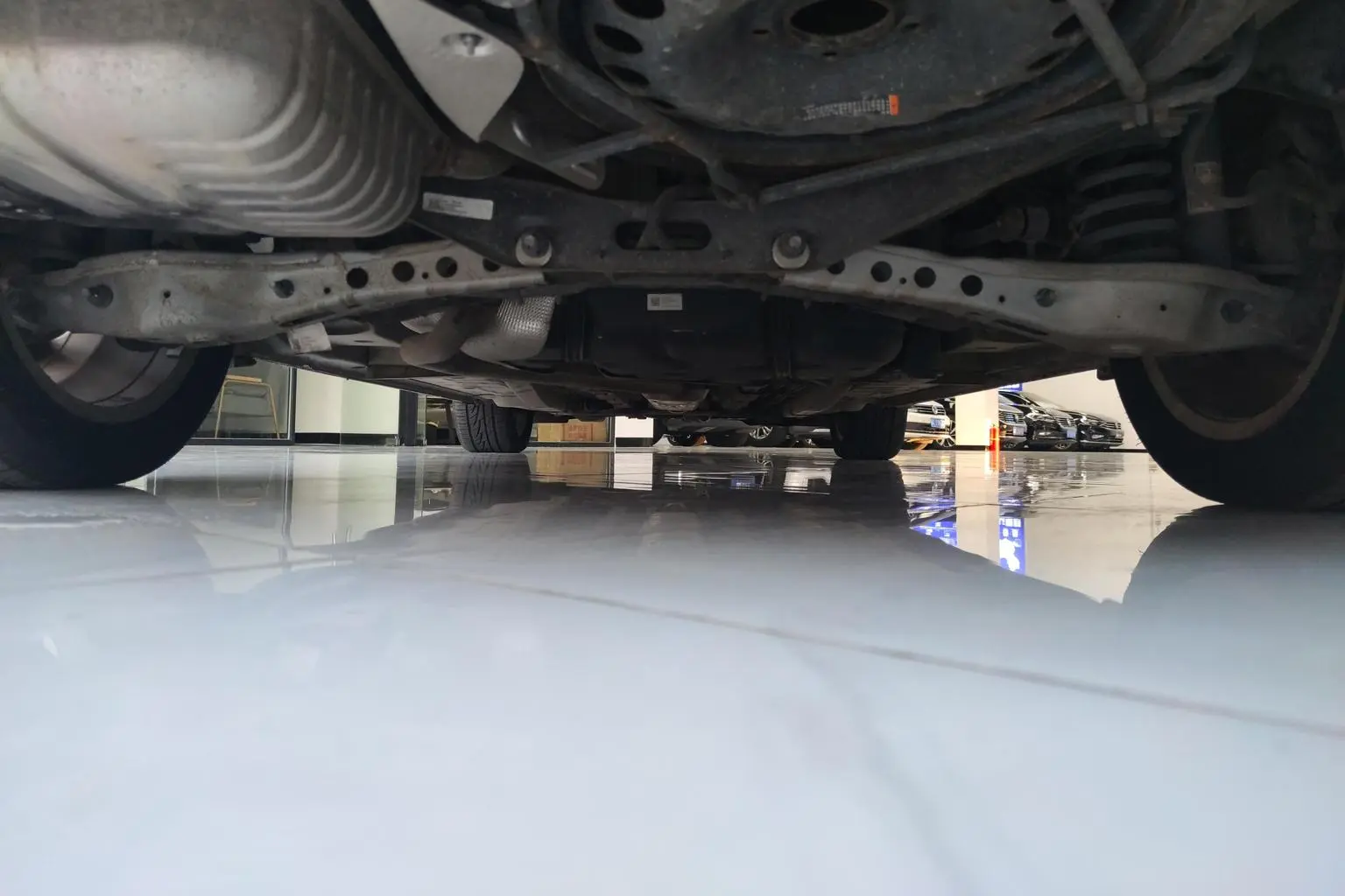 Buick GL6 2018 18T 6 seat Premium