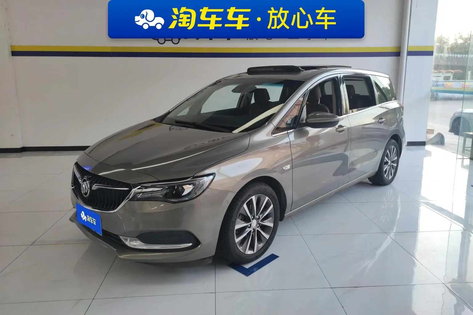 Buick GL6 2018 18T 6 seat Premium