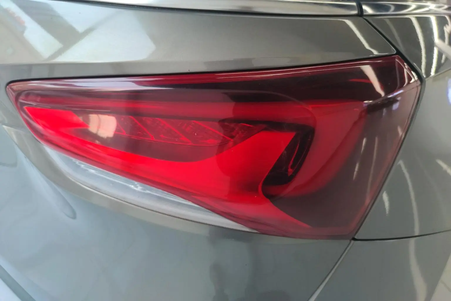 Buick GL6 2018 18T 6 seat Premium