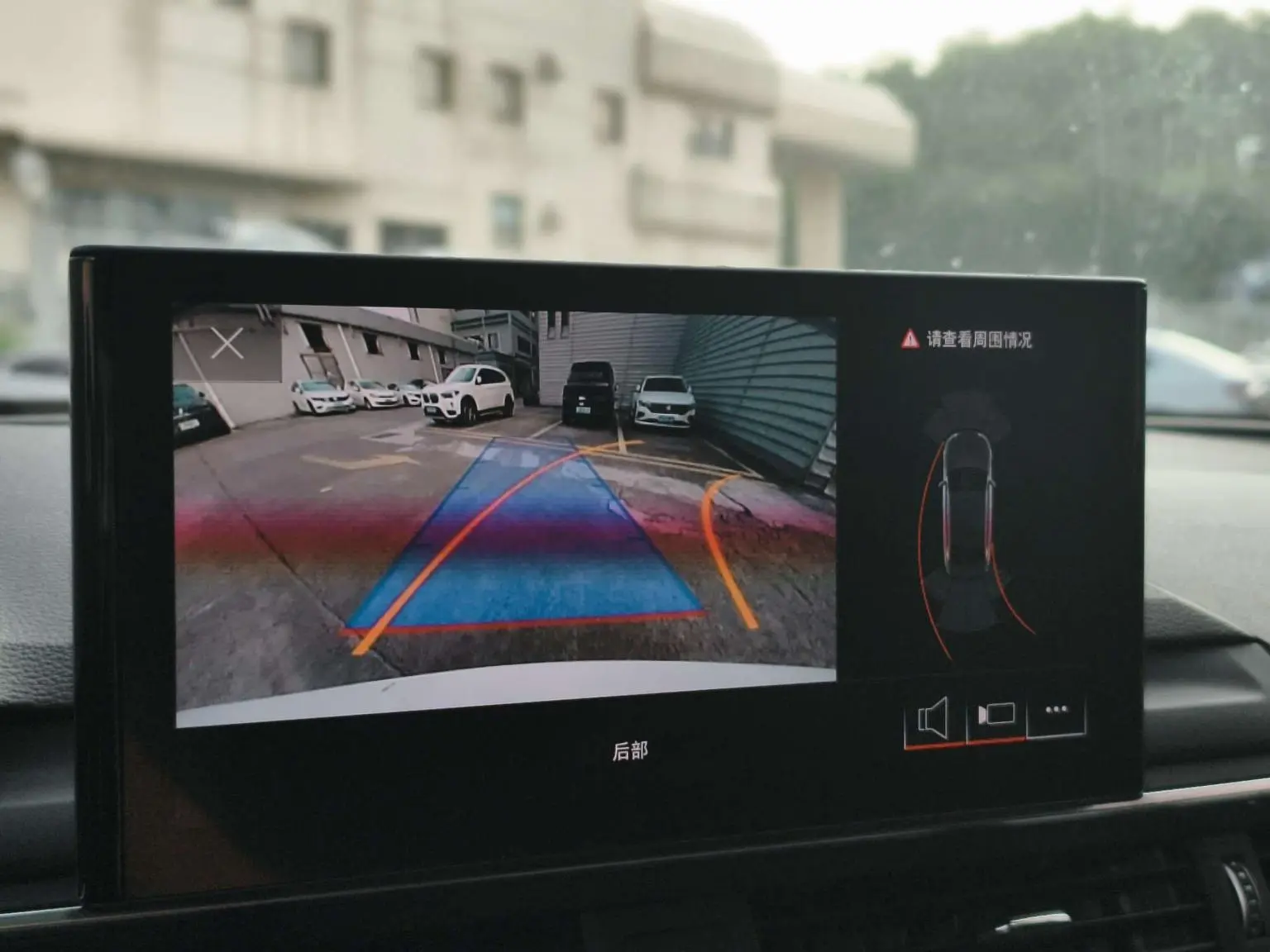 Audi A4L 2022 40 TFSI Dynamic Fashion
