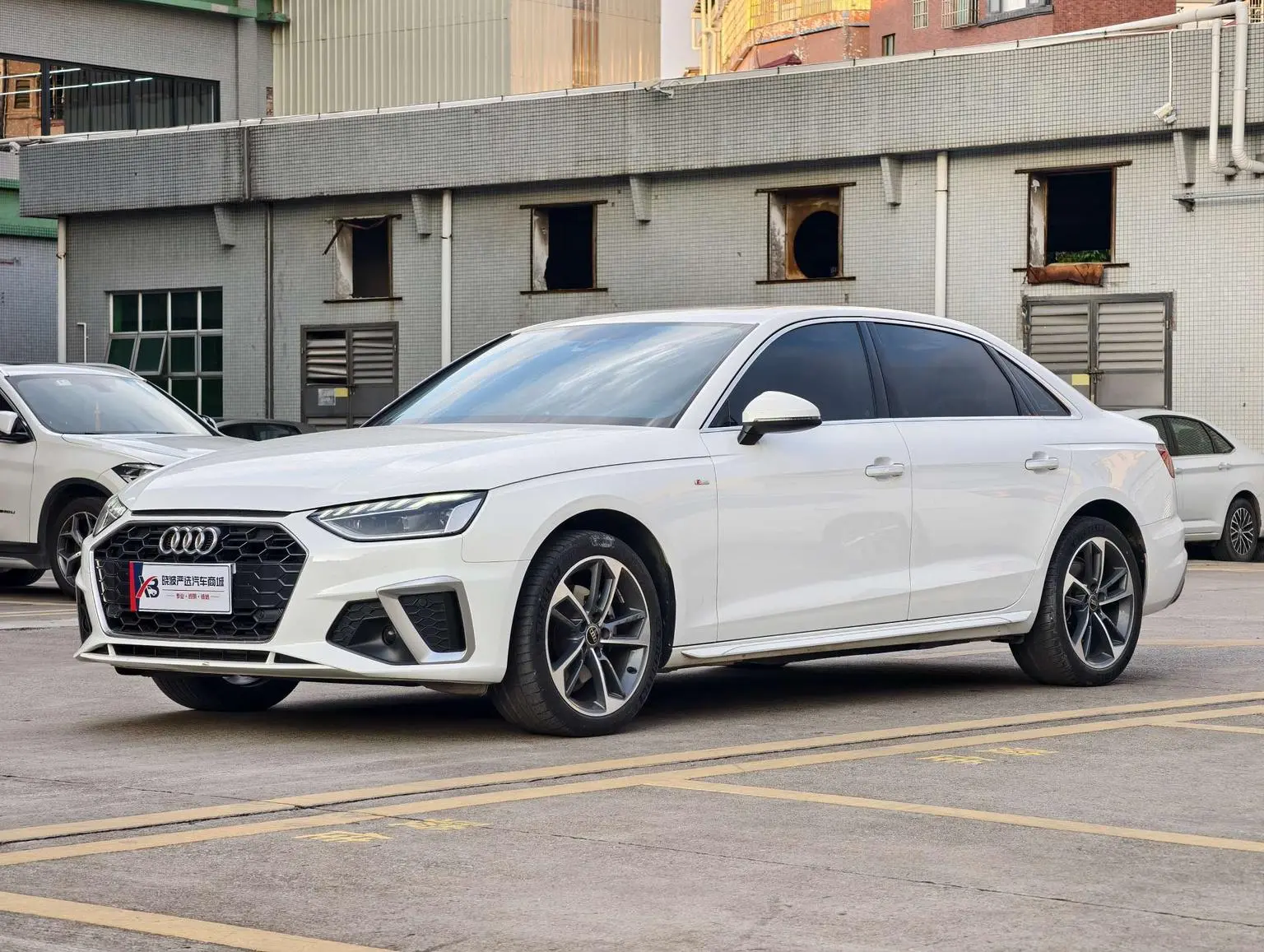 Audi A4L 2022 40 TFSI Dynamic Fashion
