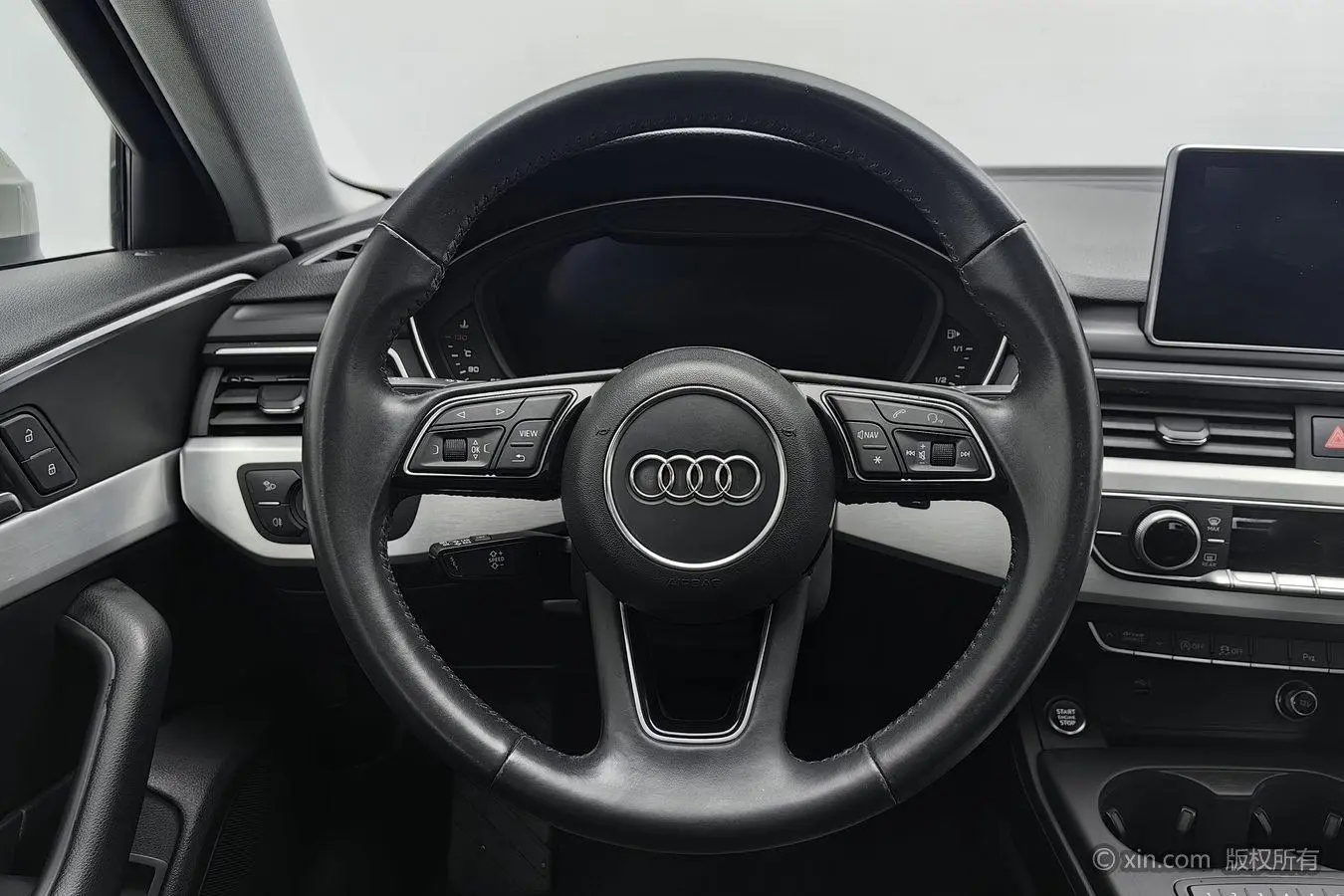 Audi A4L 2018 30 Anniversary 40 TFSI Fashion
