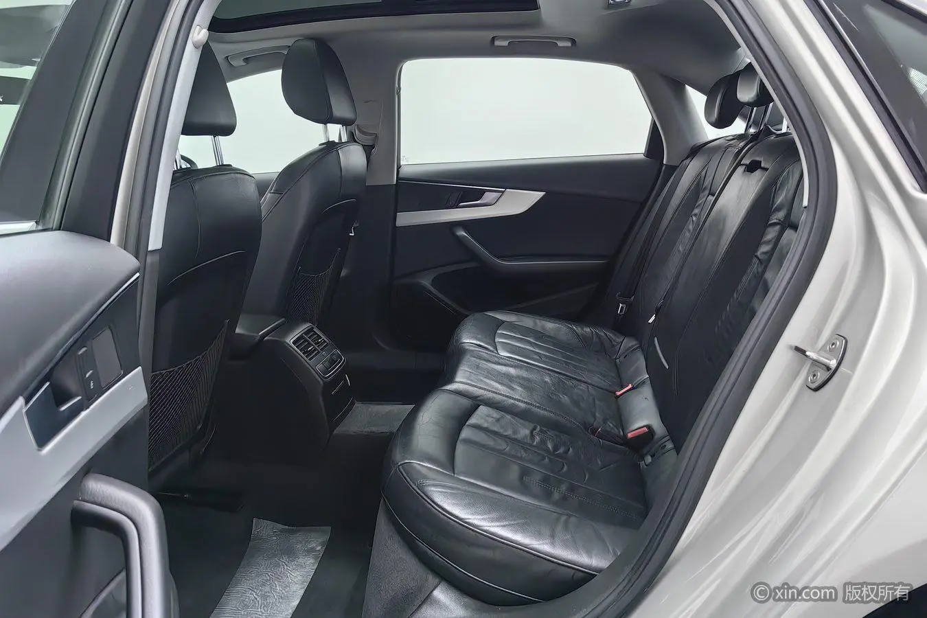 Audi A4L 2018 30 Anniversary 40 TFSI Fashion