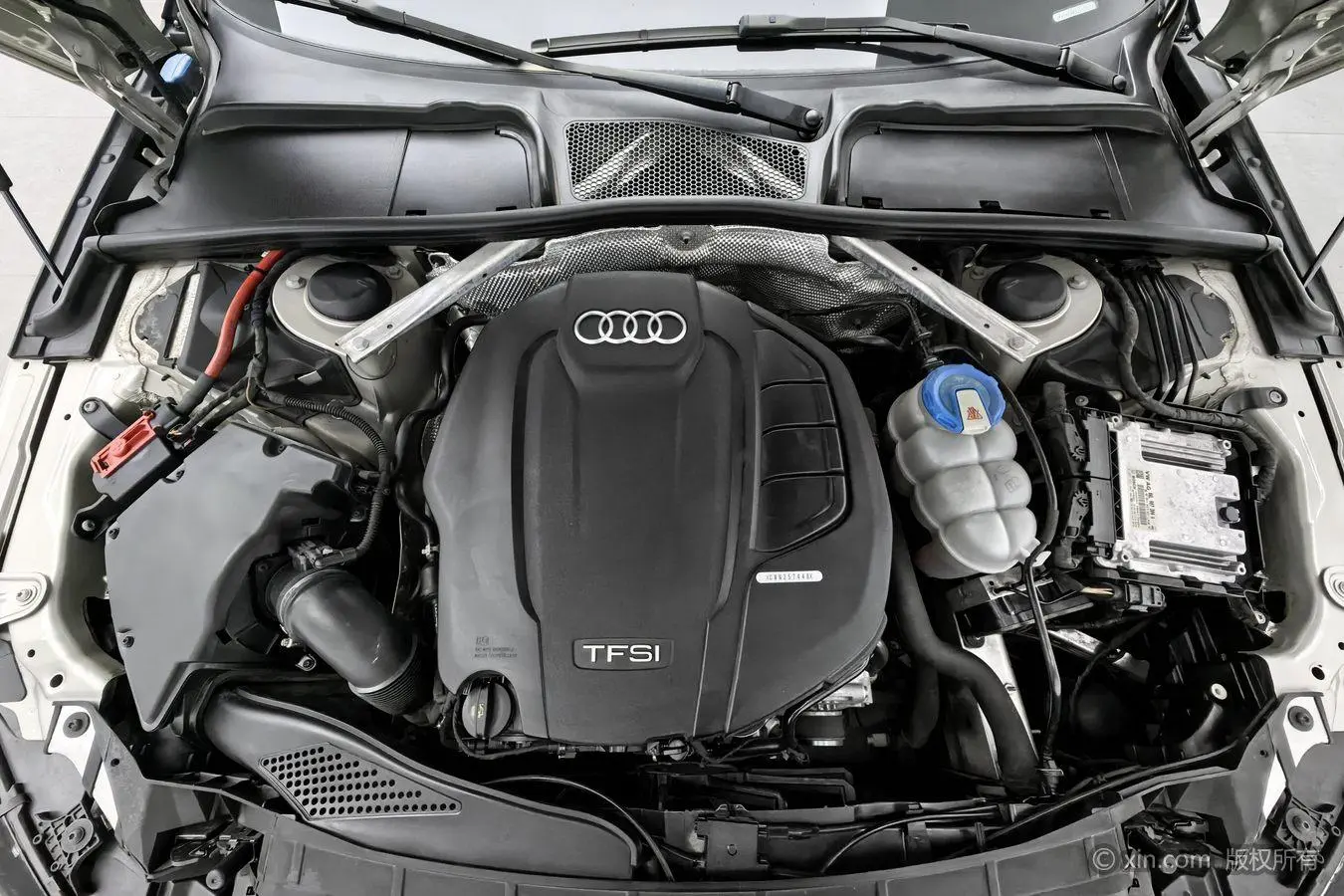 Audi A4L 2018 30 Anniversary 40 TFSI Fashion