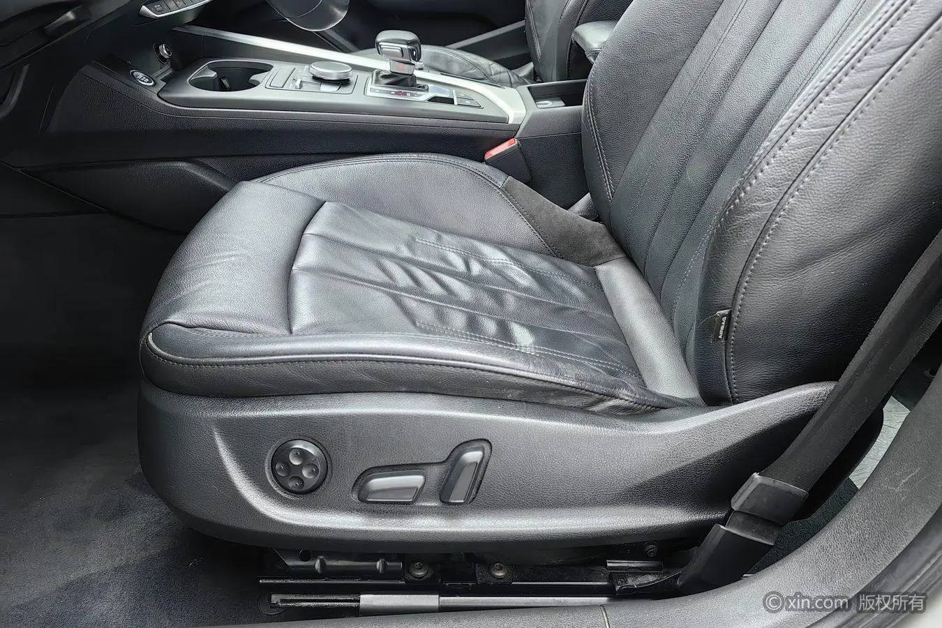 Audi A4L 2018 30 Anniversary 40 TFSI Fashion