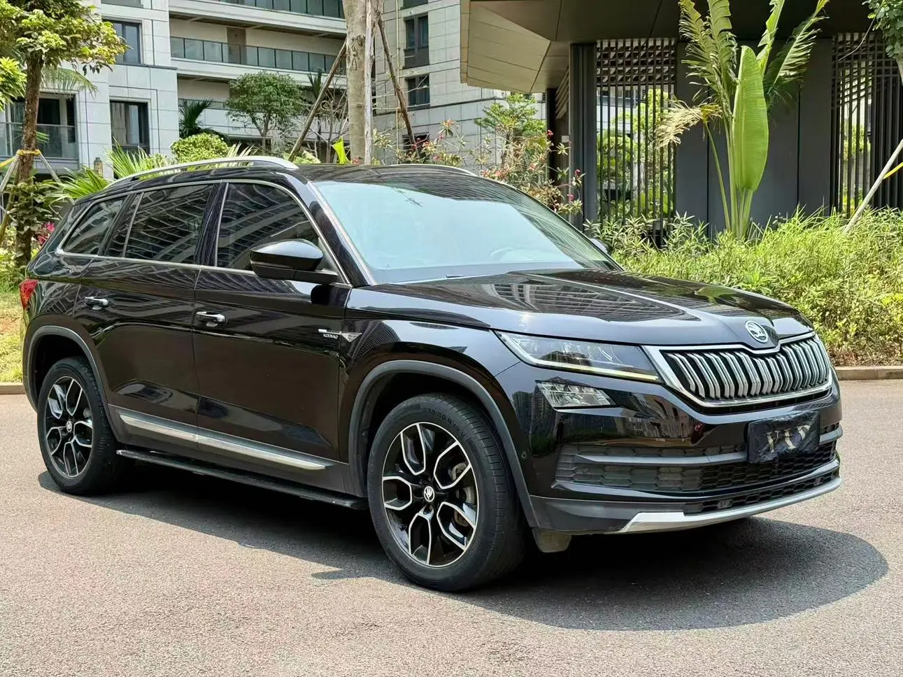 Skoda 2021 TSI330 5 seat 2WD Luxury Premium Enjoy