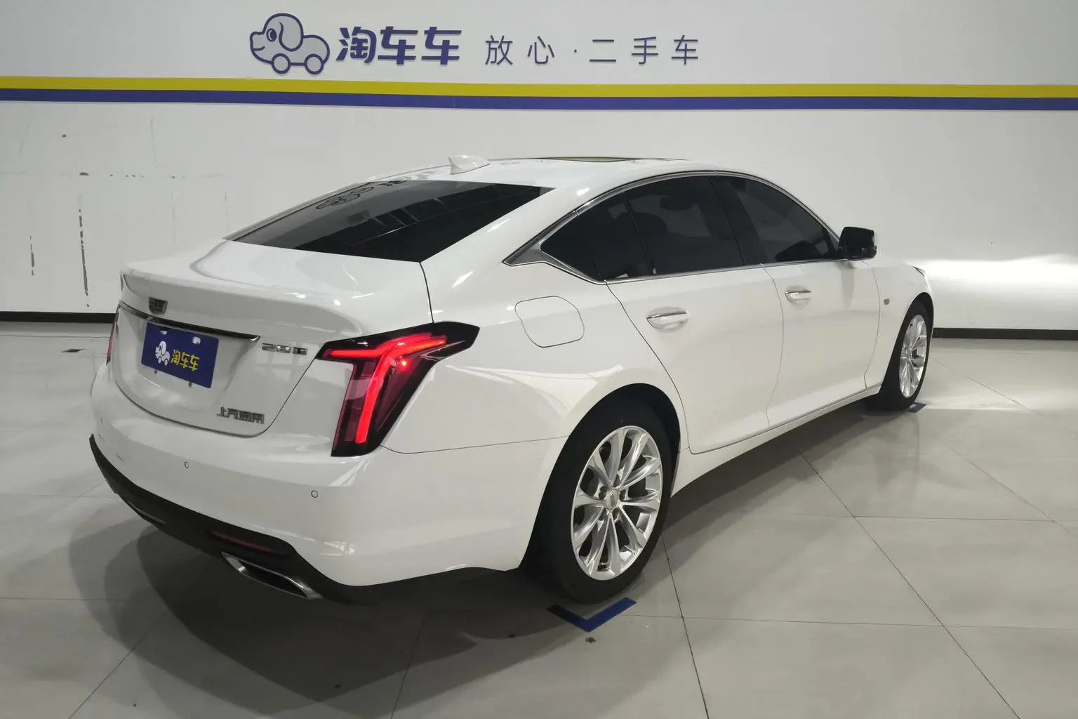Cadillac CT5 2022 28T Luxury Standard