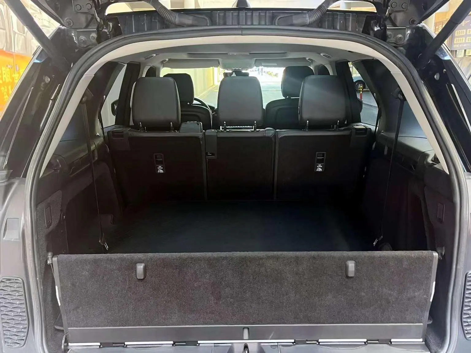 Land Rover Discovery 2018 3.0 V6 HSE