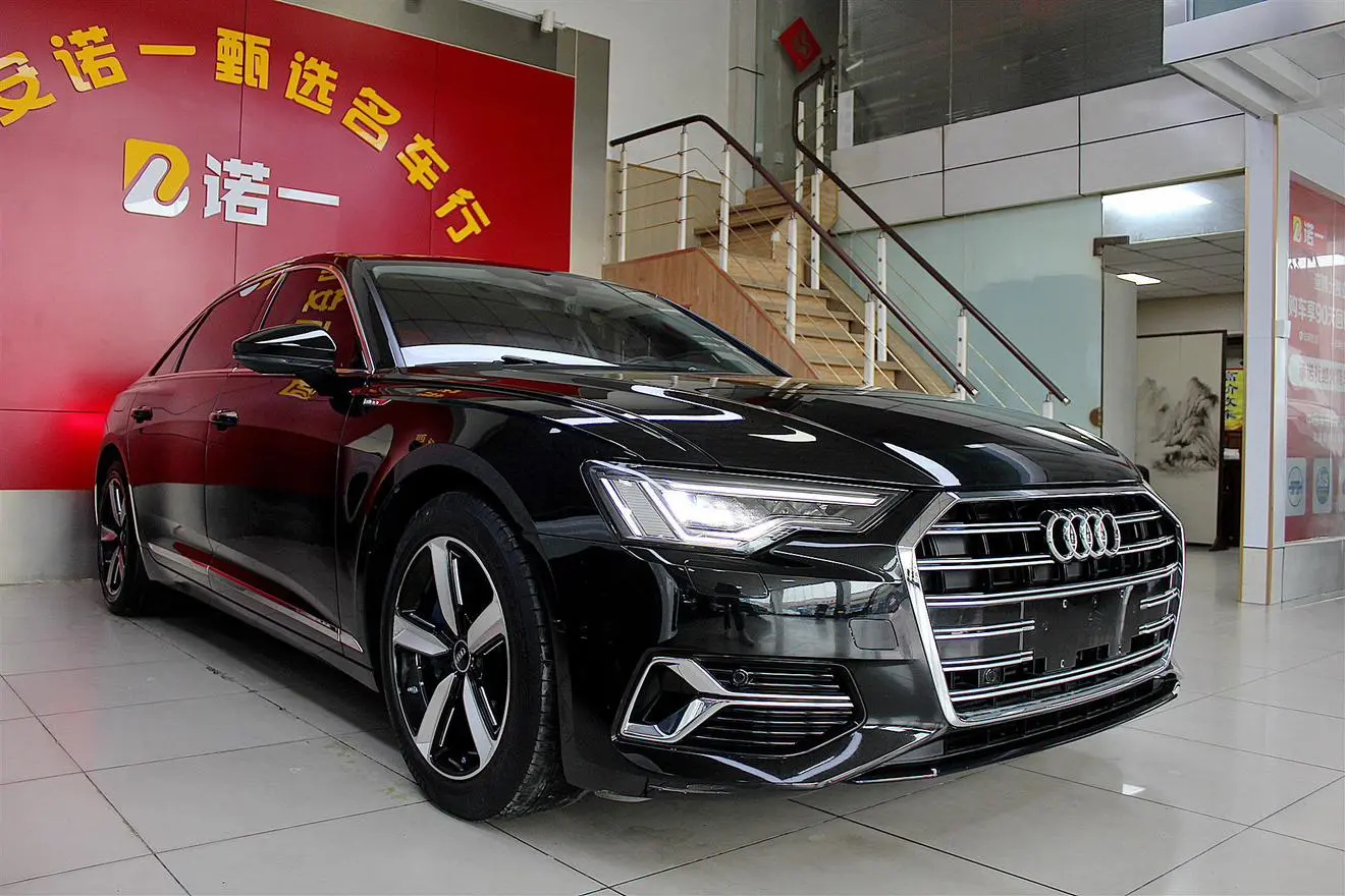 Audi A6L 2023 40 TFSI Luxury