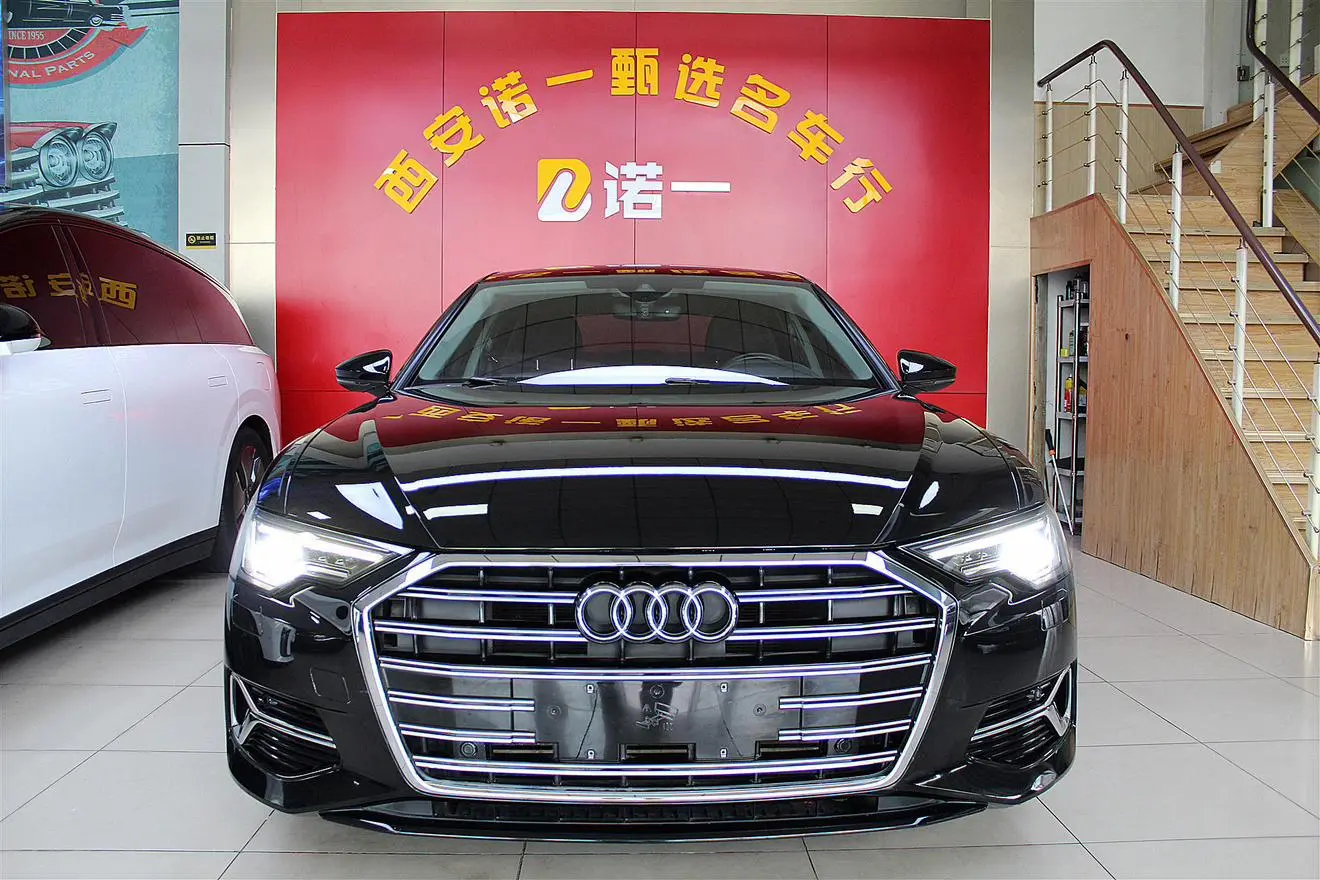 Audi A6L 2023 40 TFSI Luxury